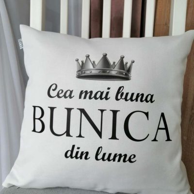 Pernă decorativă- 'Cea mai bună BUNICA din lume'