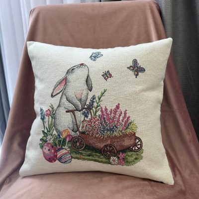 Pernă decorativă-Iepuraș cu flori și fluturi
