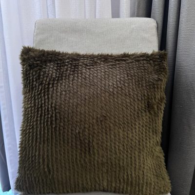 Față de pernă decorativă din blană artificială